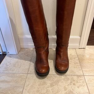 Steve Madden Sz 8 brown leather Gallop boot.